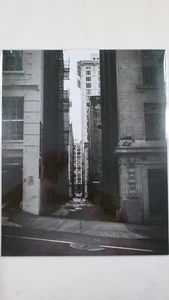 DOWNTOWN SEATTLE ALLEY 8"X10" SCHWARZ-WEISS FOTO - Bild 1 von 1