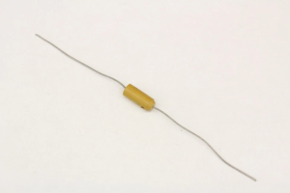 LOTE DE 100 KEMET T322D106M035AS Foto 1 de 1