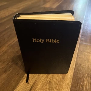 Thomas Nelson 443 NKJV Black Leather Bible 1983 Reference Red Letter Ed. - Picture 1 of 7