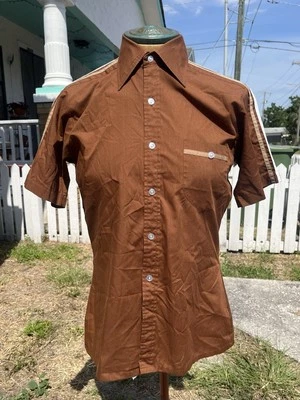 Camiseta vintage años 70 Arnold Palmer hecha en Hong Kong marrón con botones talla M Foto 1 de 4