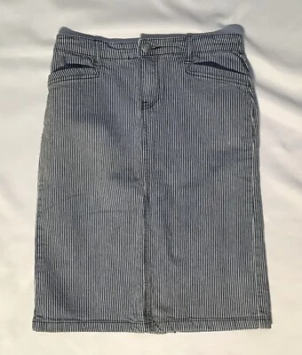 Christopher & Banks denim skirt Pin Striped  size 6P  Below knee length Zipper - Image 1 of 4