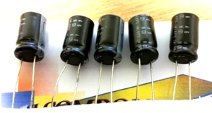 RAD ELEC CAPS: BAGS OF 5 (330UF 16V) 10X16 (85DEG C) STK:16205 - Bild 1 von 1