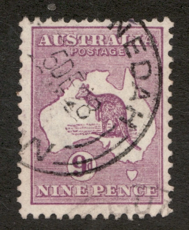 Australia Sc# 50a 1915-24 - Nueve peniques, canguro "Roo" y mapa - sello usado Cv$11 Foto 1 de 1