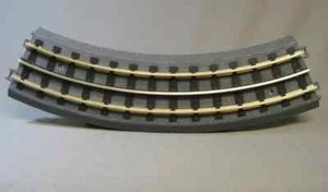 NEW MTH # 40-1002 REALTRAX O GAUGE 0 31 FULL CURVE ( Sold Each ) 8 make a circle - Picture 1 of 1