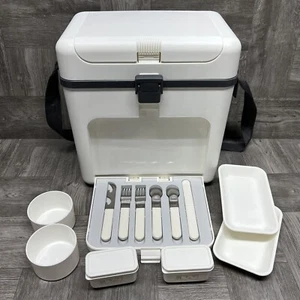 Vintage Twin Bird Picnic Cooler Set PI-8056 Made In Japan White w/ Utensils Used - Picture 1 of 17