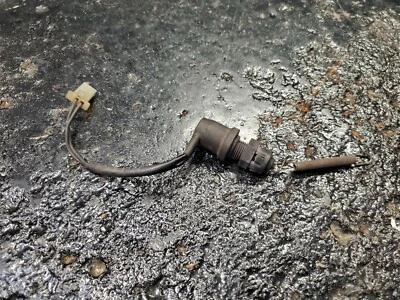 Yamaha XJ600S SECA II 2 XJ600 S 1993 original interruptor de luz de freno trasero pie de pedal Foto 1 de 4