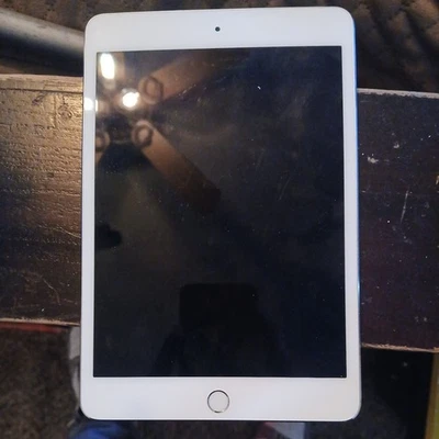 Broken WiFi Only Apple iPad Mini 4th Gen 128GB 15.0 MK9N2LL/A BENT BAD PORT - Image 1 of 2