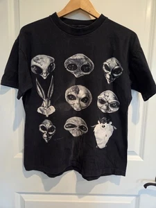 Rare!  Vintage 1997 Looney  Tunes Bugs Bunny, TAZ, Aliens Black T-shirt - Picture 1 of 12