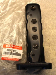 SUZUKI LT-R450 LT-R450Z 2006-2009 RH FOOT REST STEP  NOS OEM 43510-45G00 VINTAGE - Picture 1 of 9