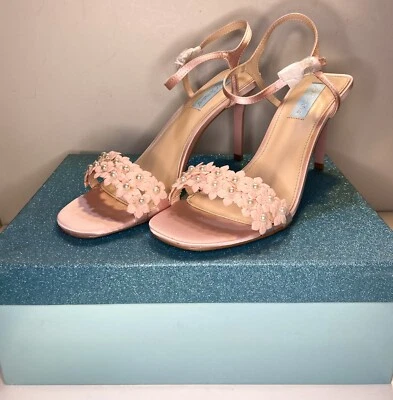 New In Box Betsy Johnson SB-Snow Petal Pink Heels With Flowers Size 9.5 - Image 1 of 4