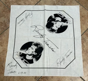 1986 Randy Travis Bandanna Personally Autographed Head Neck Band Neckerchief - Picture 1 of 4