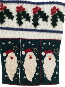 Medias de Navidad bordadas de 19"" verde blanco tejidas por cable para Santa Holly - Imagen 1 de 8