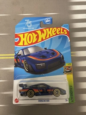 2023 Hot Wheels Super Treasure Hunt 🔥 Porsche 935 HW Exotics #223 w/ Protector - Image 1 of 4