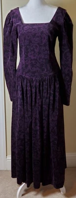LEER Maxi Vestido Vintage Terciopelo Laura Ashley Manga Larga Romántico Talla 12 Foto 1 de 4