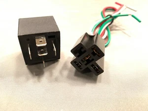 30 Pack - Automotive Relay Universal - 5 Pin W/ Wires & Harness Socket  - Picture 1 of 4