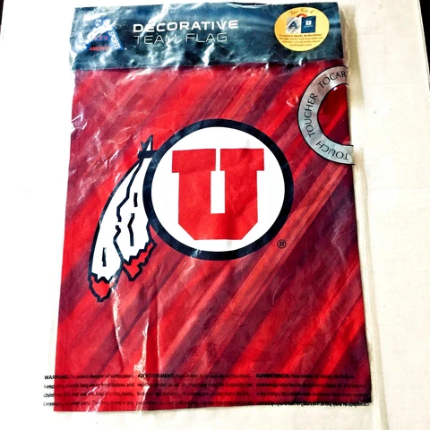 UTAH UTES BIG U GARDEN FLAG RED TAIL HAWK EVERGREEN OFFICIALLY LICENSED Cover