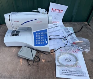 Singer Futura CE-100 Sewing Machine Manual Included - Picture 1 of 6