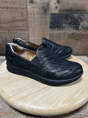 NUEVO Mocasín superior almohada arena cebra negro/plateado Nurse Mates para mujer talla 7M Foto 1 de 4