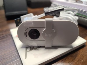 Logitech BRIO 100 HD Webcam - White - Zdjęcie 1 z 3