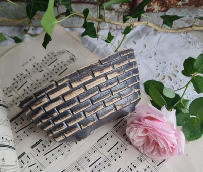 ANCIEN POT EN GRES FORME PANIER - Photo 1/4