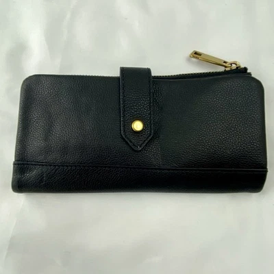 Fossil Lainie 手包钱包修身双折扣带黑色鹅卵石皮革 Lainie — 第 1/4 张图片