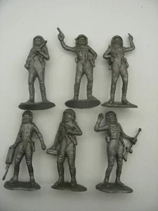 1960' plastic soldats Figure 65mm Space Toys Cosmonaute Astronaut lot - Picture 1 of 8