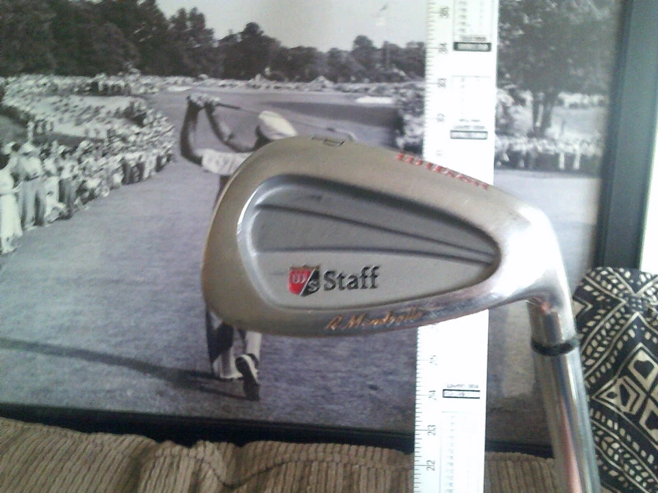 Wilson Staff R. Mendralla Pitching Wedge.. FatShaft de aço regular. MRH. Looky! - Imagem 1 de 4