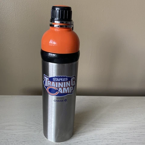 On Field Team Chicago Bears Logo Training Camp ONU IL Bottle Sports Water NFL Cover