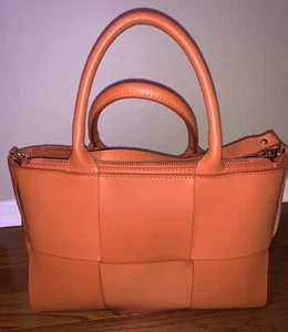 Valentina Fiore Handbag - Picture 1 of 5