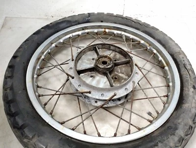 1972 72 Yamaha R5 aro de roda traseira reto (sem pneu) 18"  - Imagem 1 de 4