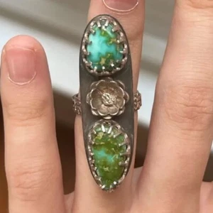 Sonoran Gold Turquoise Sterling Silver Ring 7.75 Artisan Handcrafted Floral Band - Picture 1 of 14
