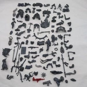 Lote de (50+) brocas y piezas de fantasía de Warhammer 40k - Imagen 1 de 7
