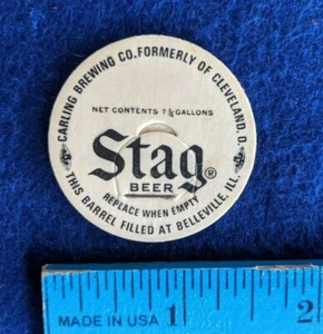 Gorra de cartón de colección CERVEZA STAG cuarto barril barril barril barril Carling años 1970 Belleville ILL - Imagen 1 de 2