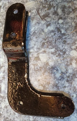 Soporte antiniebla trasero derecho Triumph TR7 (1976-1981) YKC447 Foto 1 de 4