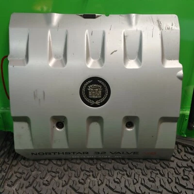 1998 1999 2000 2001 2002 2003 2004  CADILLAC SEVILLE V8 ENGINE COVER OEM - Imagem 1 de 4