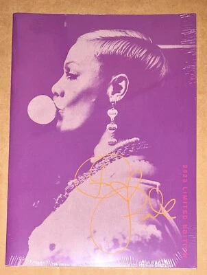 PINK , P!nk, LIMITED EDITION, "TRUSTFALL" ZINE + CD  still SEALED ! New - Bild 1 von 2