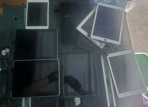 Nearly 20 Lbs Of ipads Untested, Broken, Etc - Photo 1/4