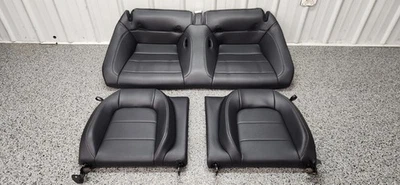 Заднее сиденье 2015–2017 Ford Mustang GT Coupe черная кожа белый шов от оригинального производителя - Изображение 1 из 4