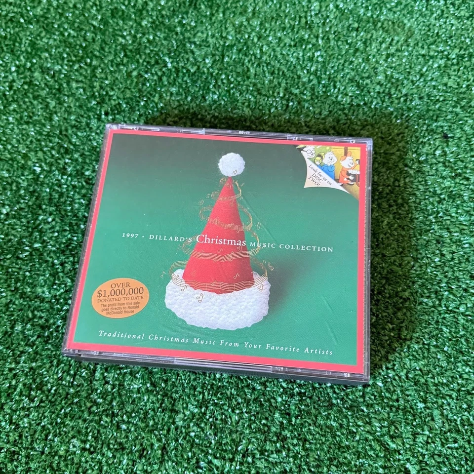 Vintage 1997 Dillard's Traditional Christmas Music Collection 2 CD The Chipmunks - Image 1 of 4