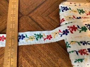By The Yard VINTAGE 1 1/2” WIDE Red Yellow Blue Green Embroidery COTTON Trim - Picture 1 of 3