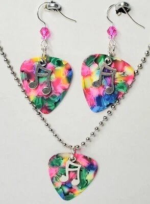 Juego de pendientes y collar Tie Dye Rainbow nota musical psicodélica guitarra Foto 1 de 4