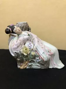More details for vintage chinese famille rose statue vase