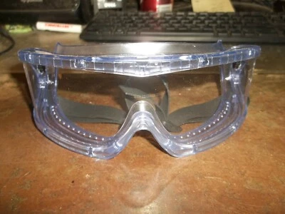 GAFAS DE SEGURIDAD HONEYWELL NORTH 4FE57 TRANSPARENTES ANTINIEBLA OTG (292-2) Foto 1 de 4