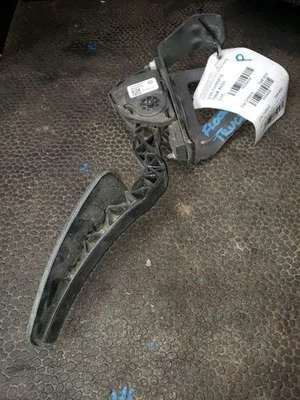 2016 DODGE RAM1500 ACCELERATOR PEDAL WITH TPS. PART NUMBER 68043161AD  - Imagem 1 de 4