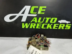 GRAND CHEROKEE 1996 Fuse Box Engine 573867 - Picture 1 of 2