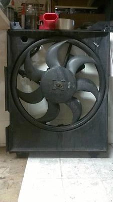 Ventilador condensador 99 00 01 02 03 04 05 06 Hyundai Sonata Kia Optima serie XG fabricante de equipos originales Foto 1 de 2