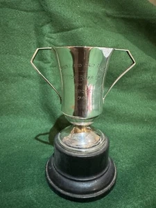 Silver trophy cup - Picture 1 of 4