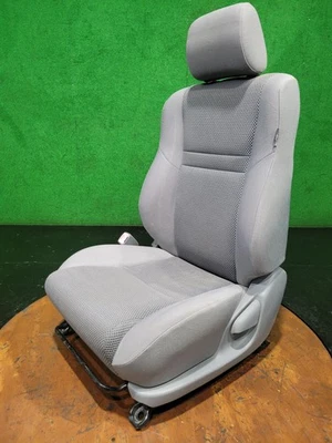 TOYOTA HILUX FRONT SEAT LH FRONT, SR/SR5 (BUCKET SEAT TYPE), CLOTH, GREY, TRIM C - image 1 of 4