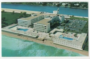 VINTAGE MIAMI BEACH FL MONMARTRE HOTEL POSTCARD 082821   - Picture 1 of 2