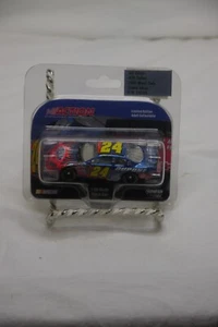 2005 Chevrolet Monte Carlo Jeff Gordon #24 Dupont Limited Edition 1/64 - Picture 1 of 2